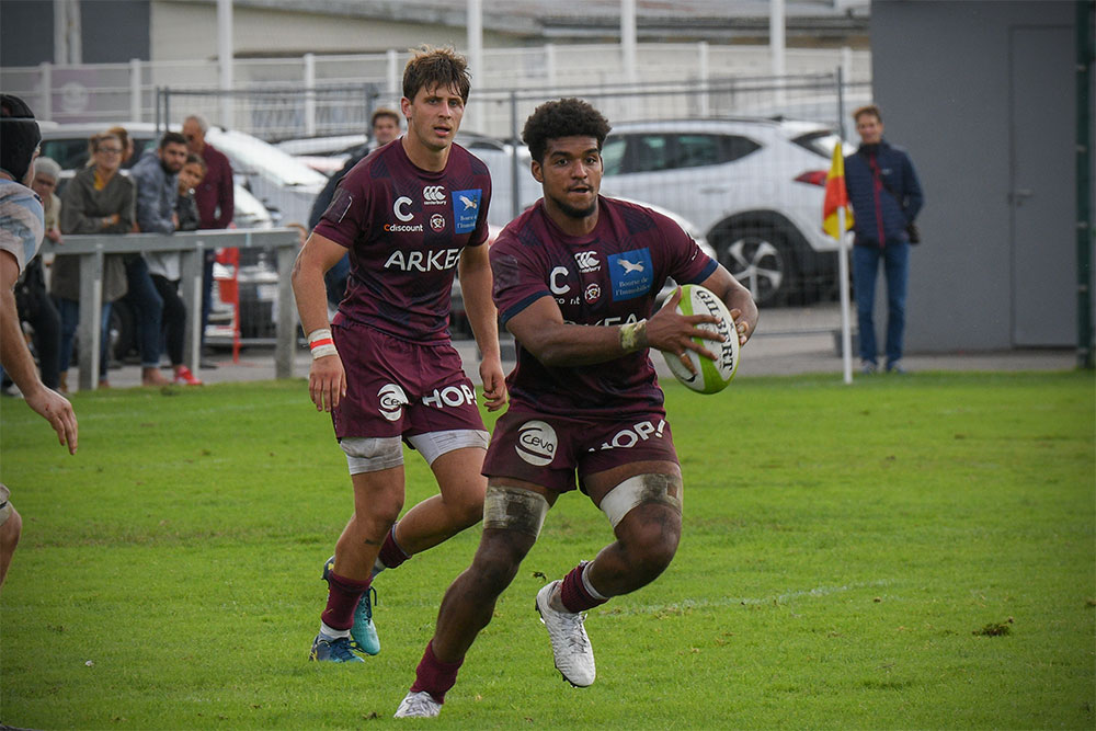 Clarence Bienes et l'UBB reçoivent Oyonnax