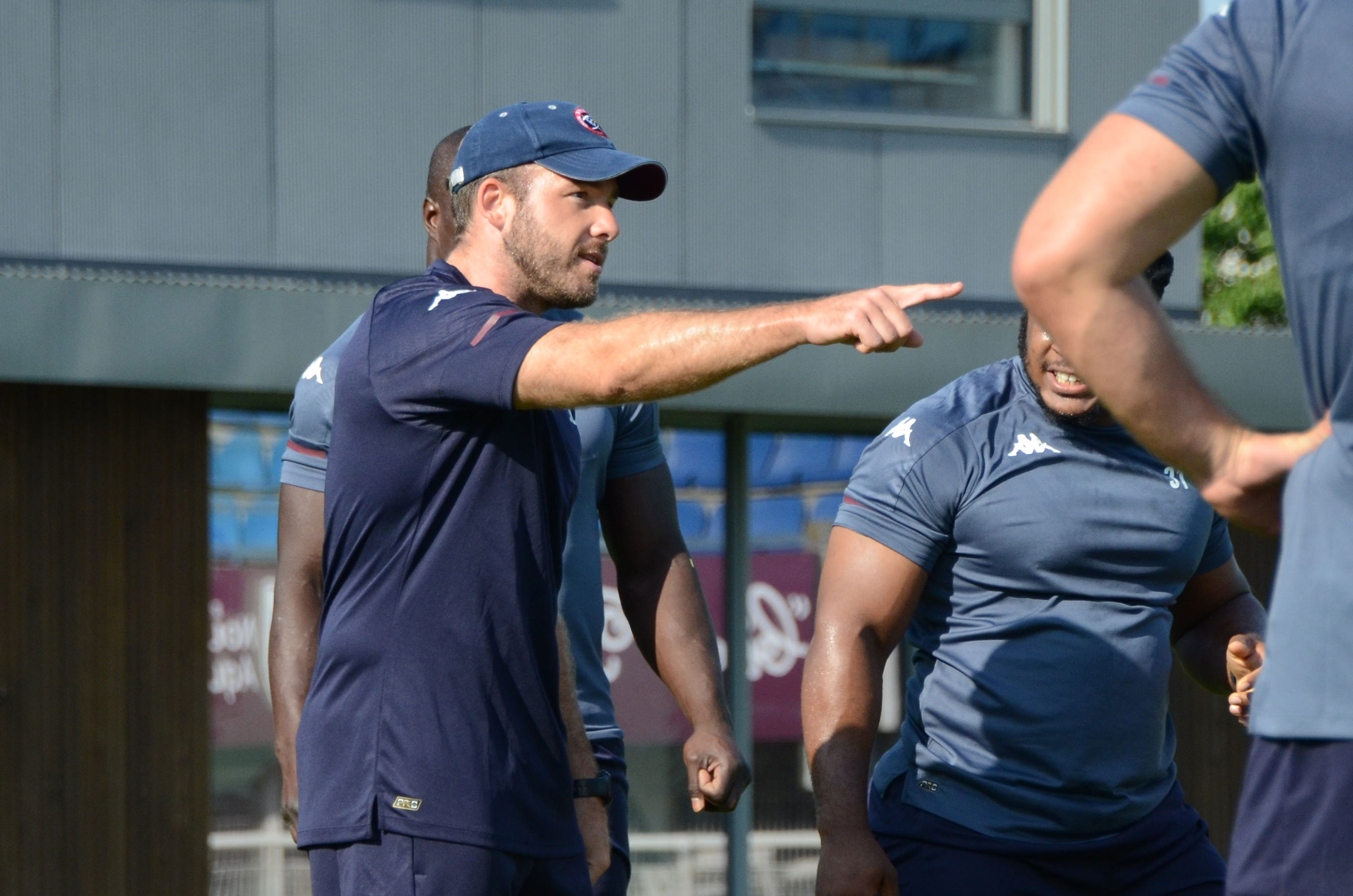 Julien Laïrle prolonge deux saisons à l'UBB