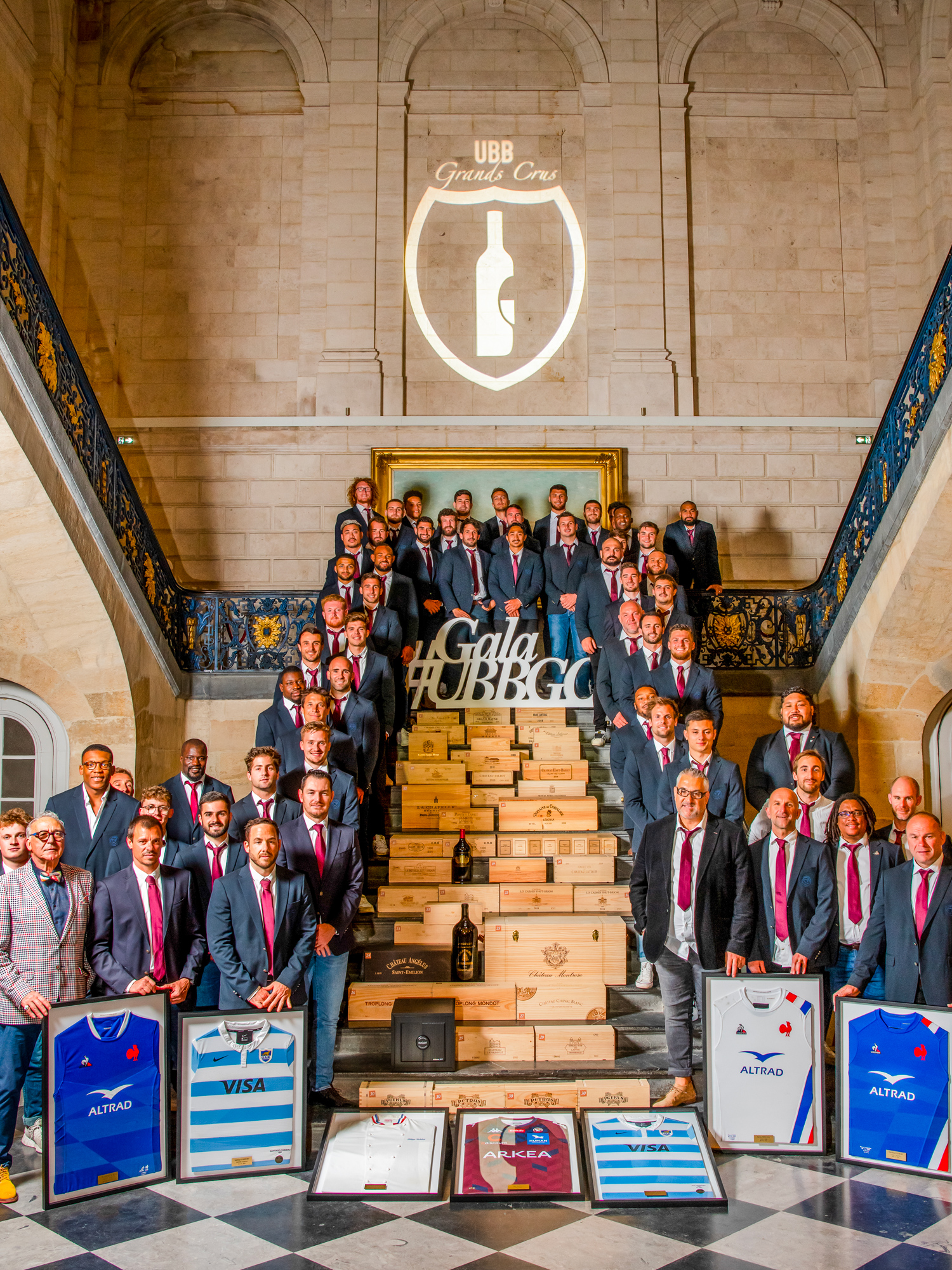 UBB Grands Crus soirée de gala 10 mai 2022. Le groupe staff et joueurs au complet ont assisté à la soirée