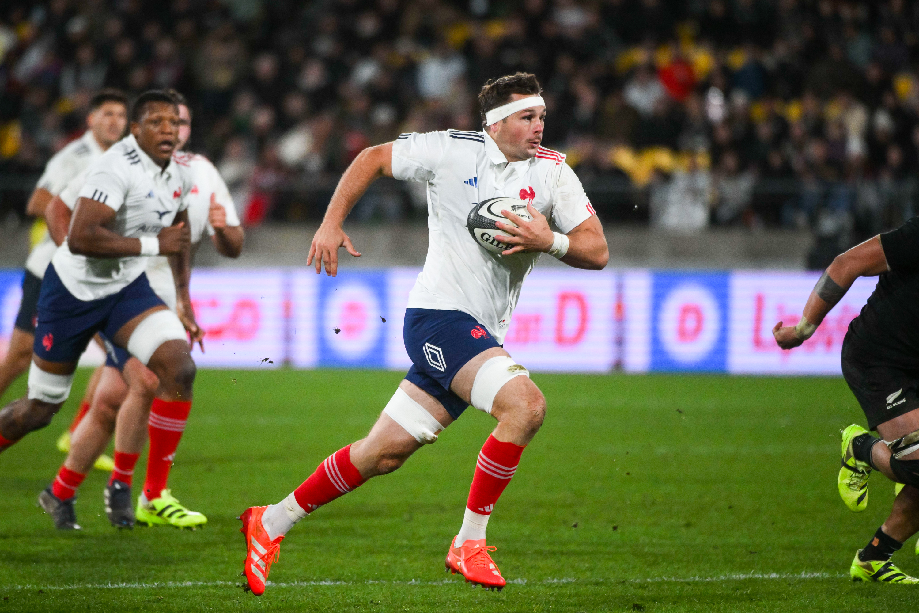 XV de France : les Bleus s'inclinent face aux All Blacks, les Bleuets ...