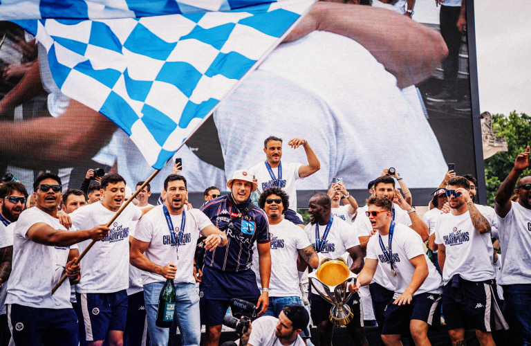 RETOUR SUR LA PARADE DE NOS CHAMPIONS !